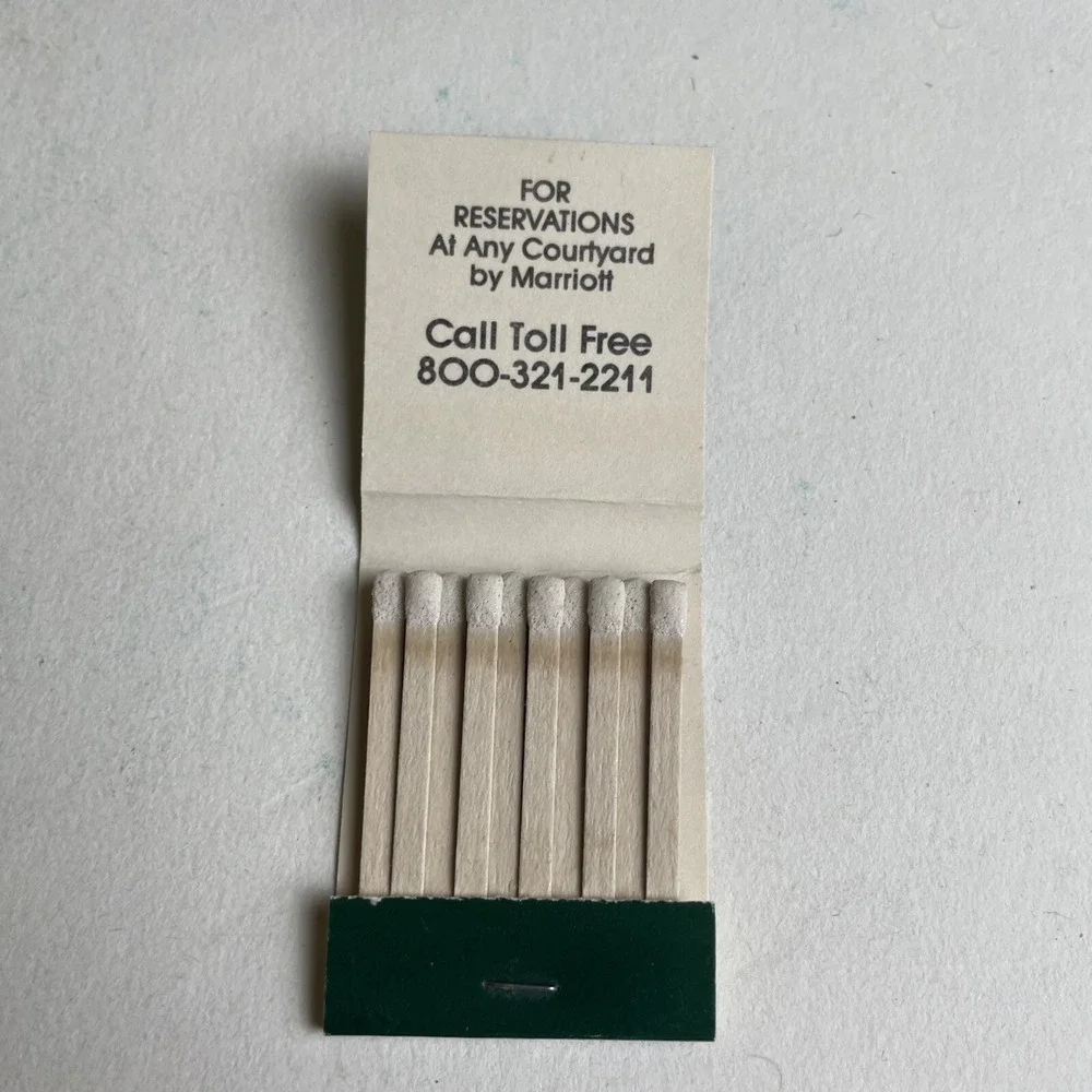 Vintage Marriott Courtyard‎ Hotel Matchbook NEW Unstruck Matches Collectible